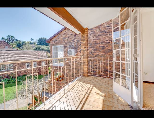1 BEDROOM RETIREMENT UNIT FOR SALE IN BRYANSTON